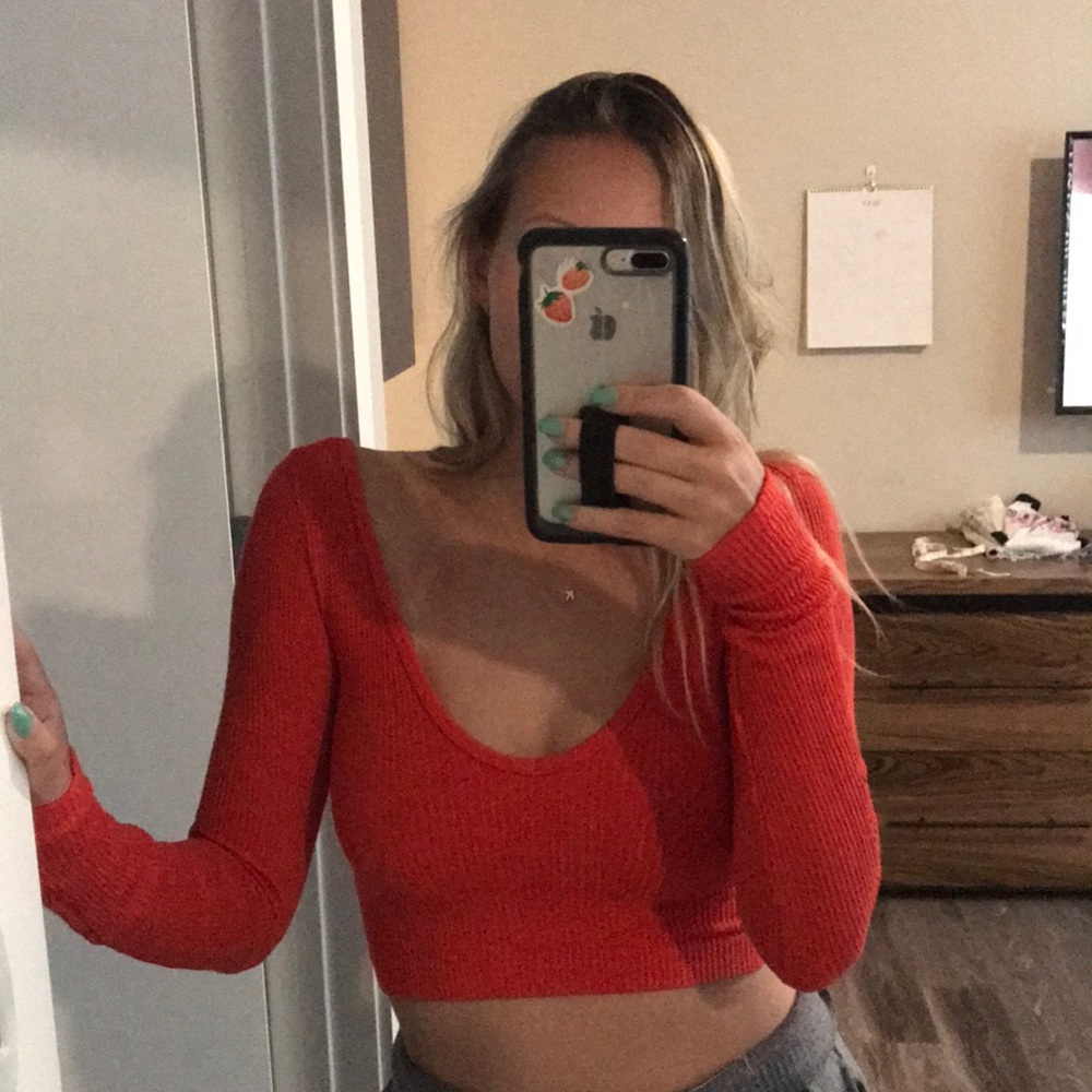Urban Outfitters Ribbed red/coral crop longsleeve